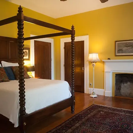 The Denny House Bed & Breakfast Paint Lick Exterior photo