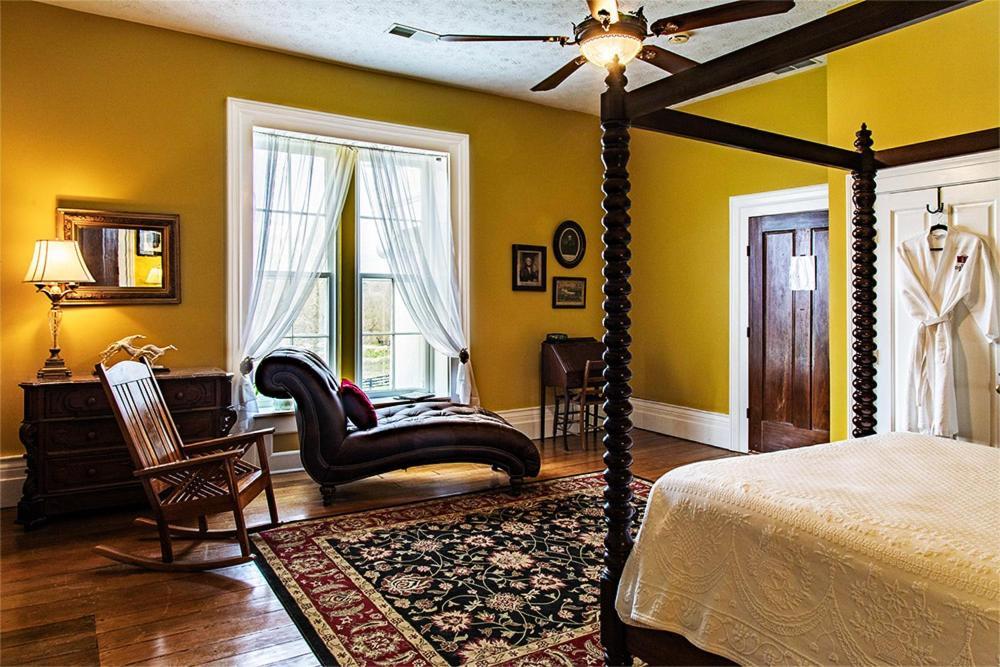 The Denny House Bed & Breakfast Paint Lick