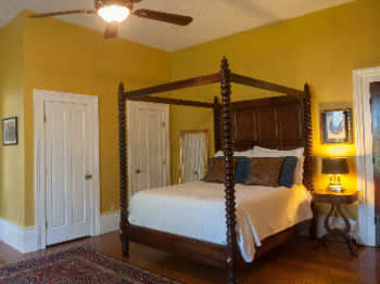 Bed & Breakfast The Denny House 3*